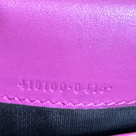 💯Authentic Gucci Long Wallet 🍀 - Picture 9 of 17